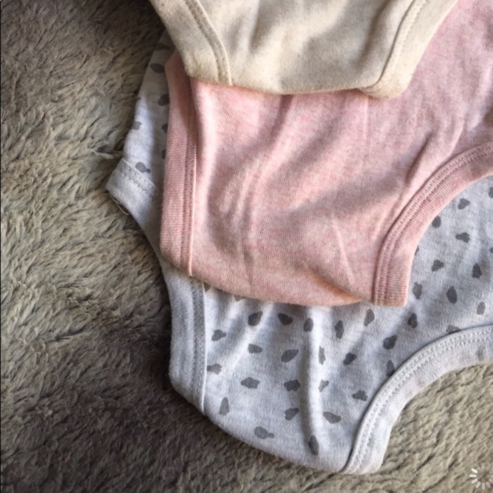 SOLD      💕 Pink Summer Cotton Onesie Bundle Of 3 - Picture 6 of 6